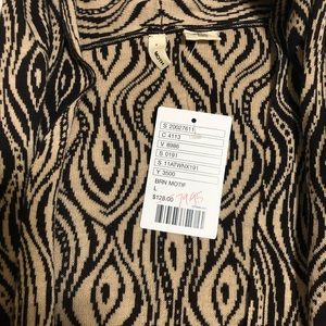 Light moth sweater jacket